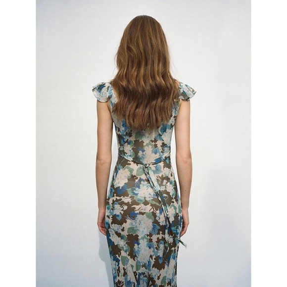 Réalisation Par Silk S Multicolor Lila Blue Hydrangea Sheer Floral Maxi Dress - Picture 3 of 8